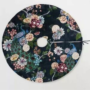 Anthropologie Velvet Tree Skirt Jaya Flora Fauna Peacocks Botanical Velvet